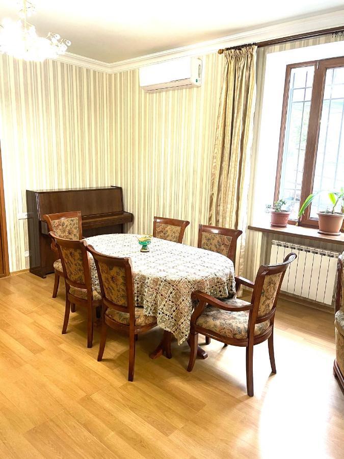 Apartment In The Center Of Erywań Zewnętrze zdjęcie
