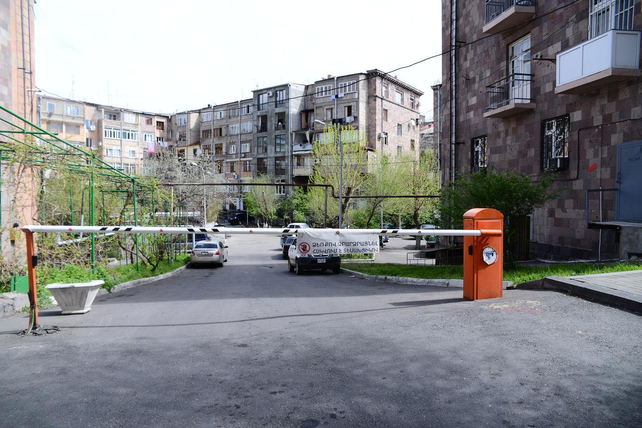 Apartment In The Center Of Erywań Zewnętrze zdjęcie
